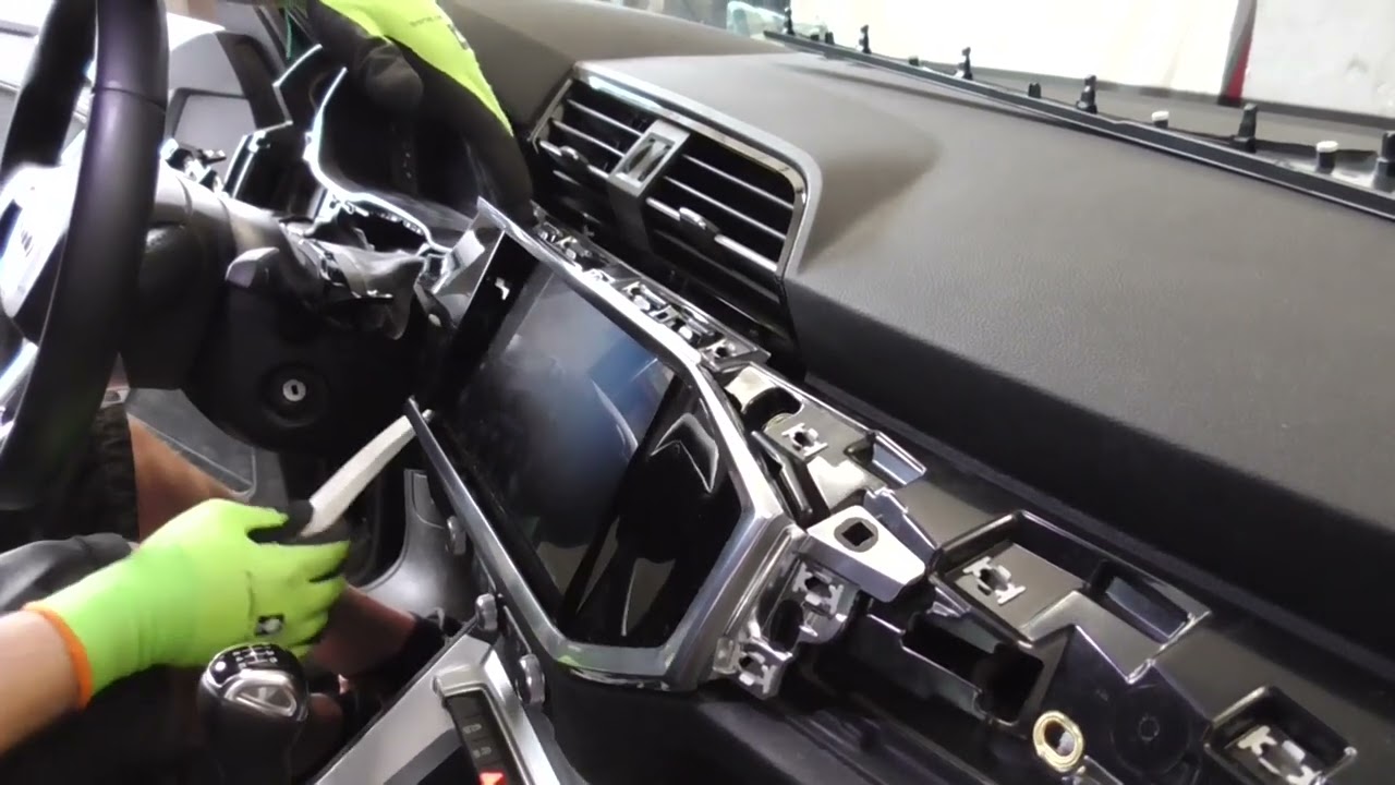 Remove speedometer Audi Q3, Audi Q3 Tacho ausbauen