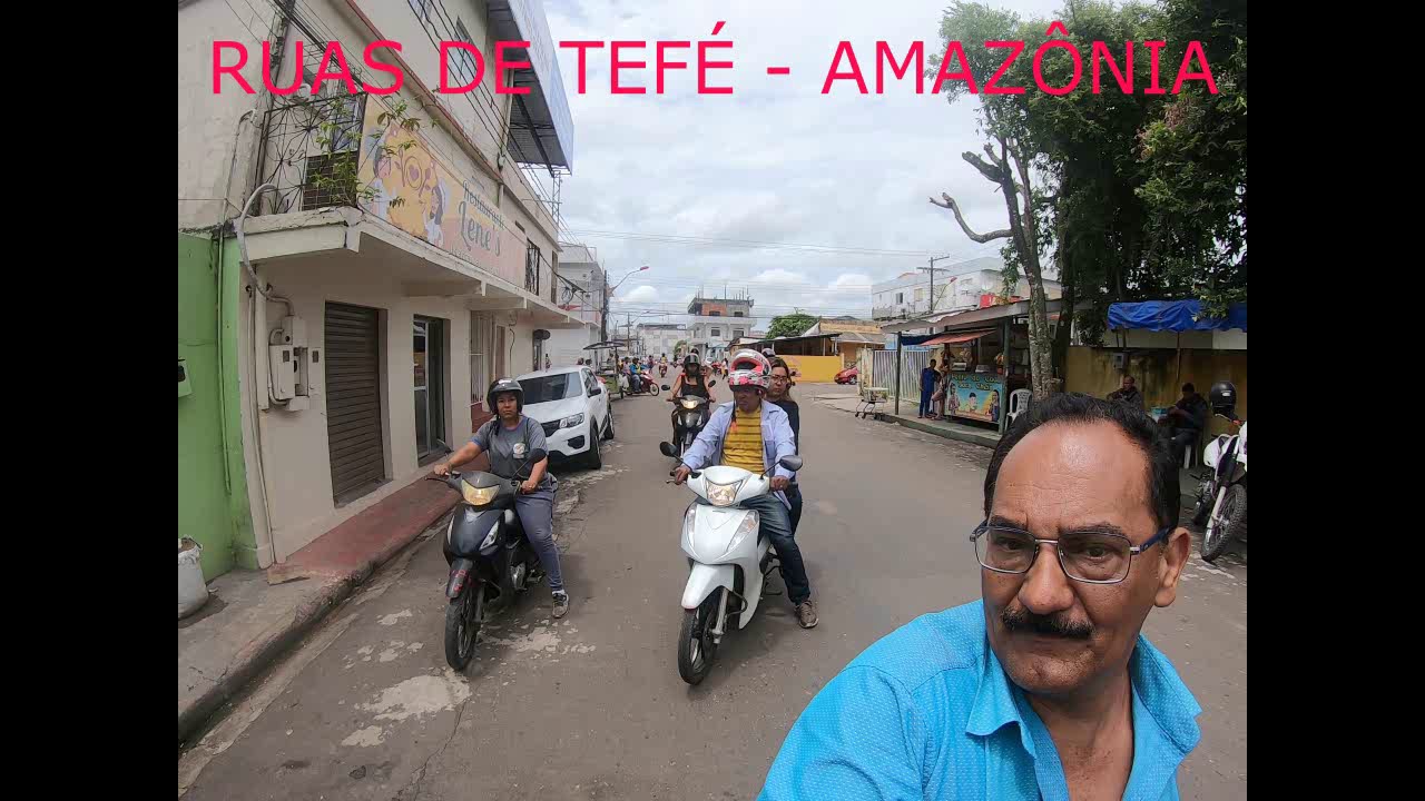 Movimento das ruas  da cidade de Tefé Amazonas.
