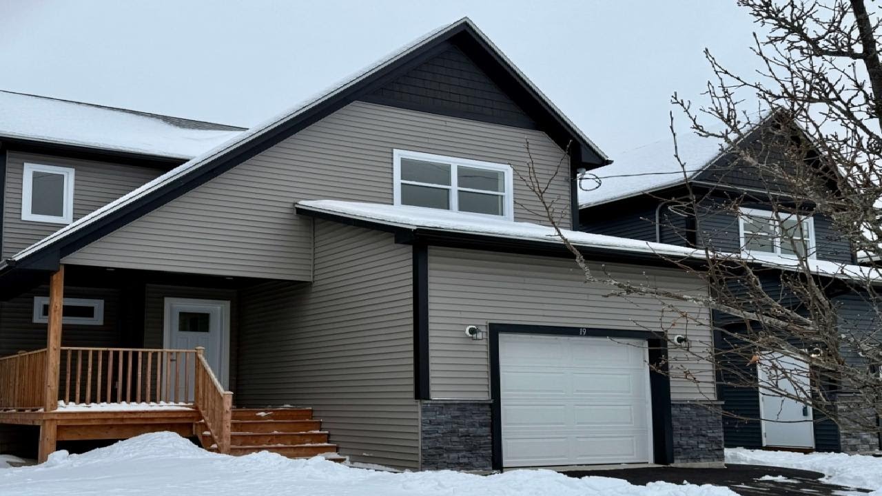 19 Brick Lane, Halifax, NS Presented by Assist 2 Sell, HomeWorks Realty.