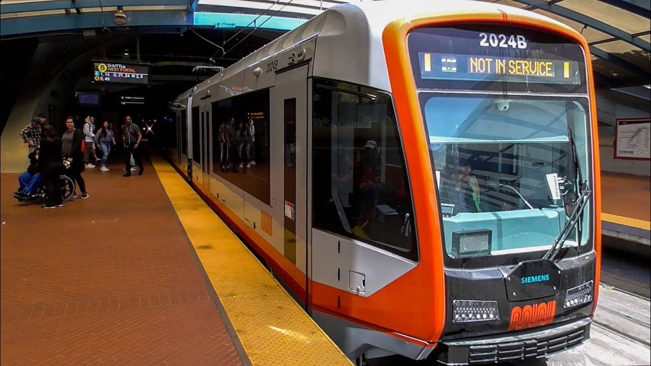 MUNI Metro: First Ride on the New LRV4 Train: S Shuttle: Embarcadero - West Portal