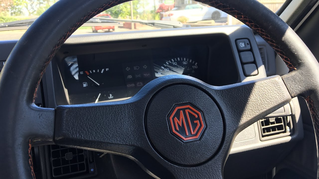 Fitting an MG Steering Wheel to My Metro