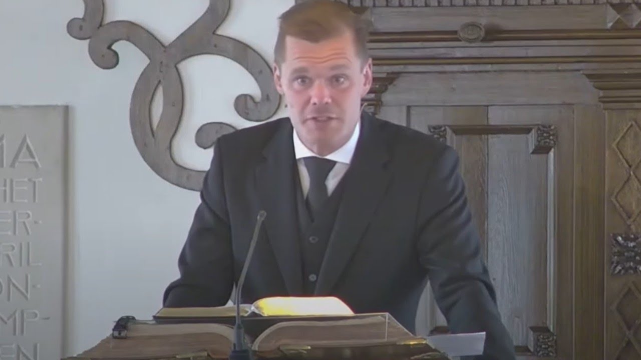 In Katwijk gingen ze 25 jaar geleden héél vroeg naar de kerk, anders had je geen plek. En nu kan je