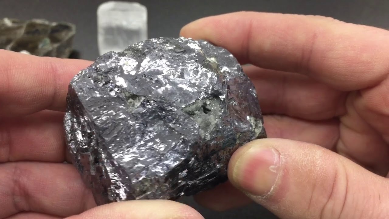 Mineral Identification...Cleavage vs. Fracture