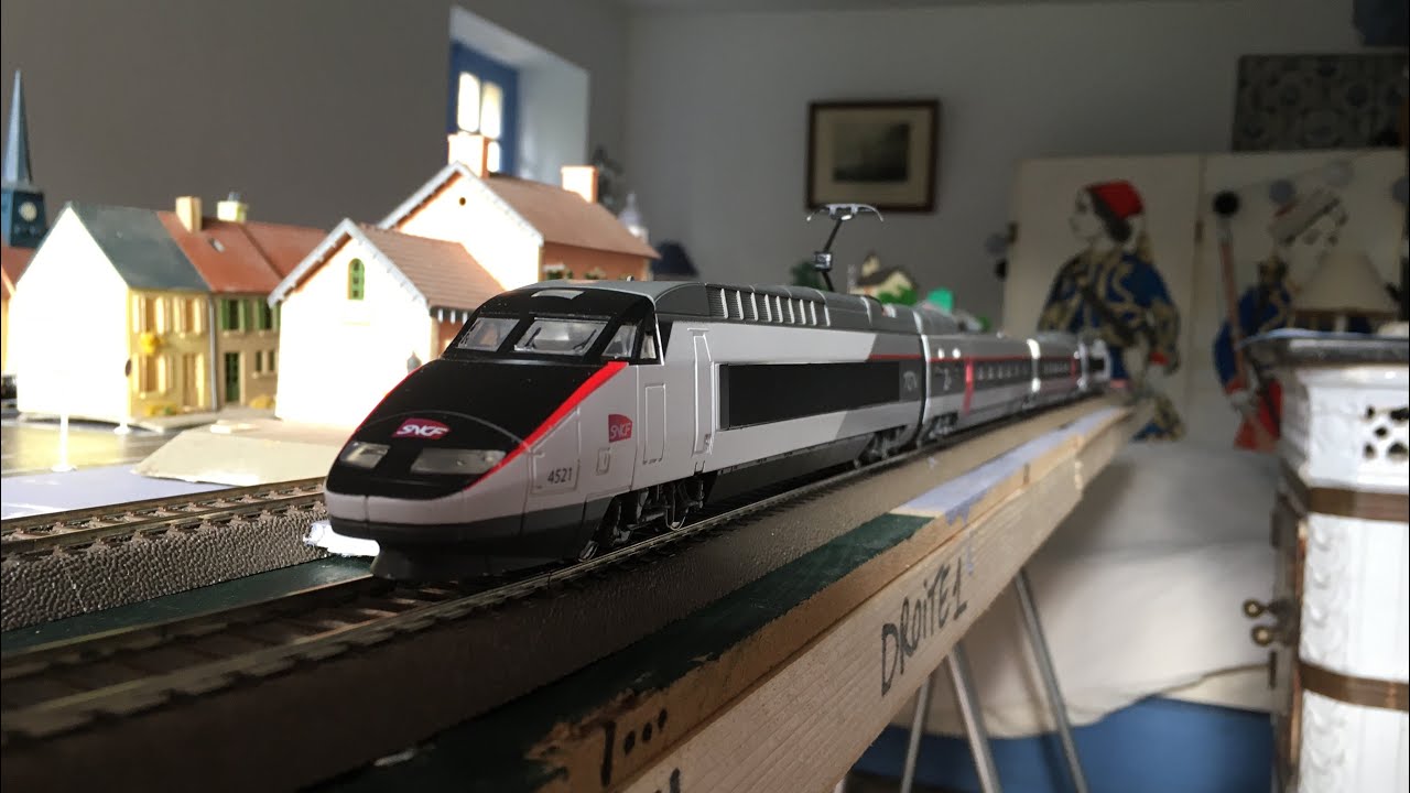 Quand un TGV Mehano fonctionne avec les bogies de nouveau dégraissés 