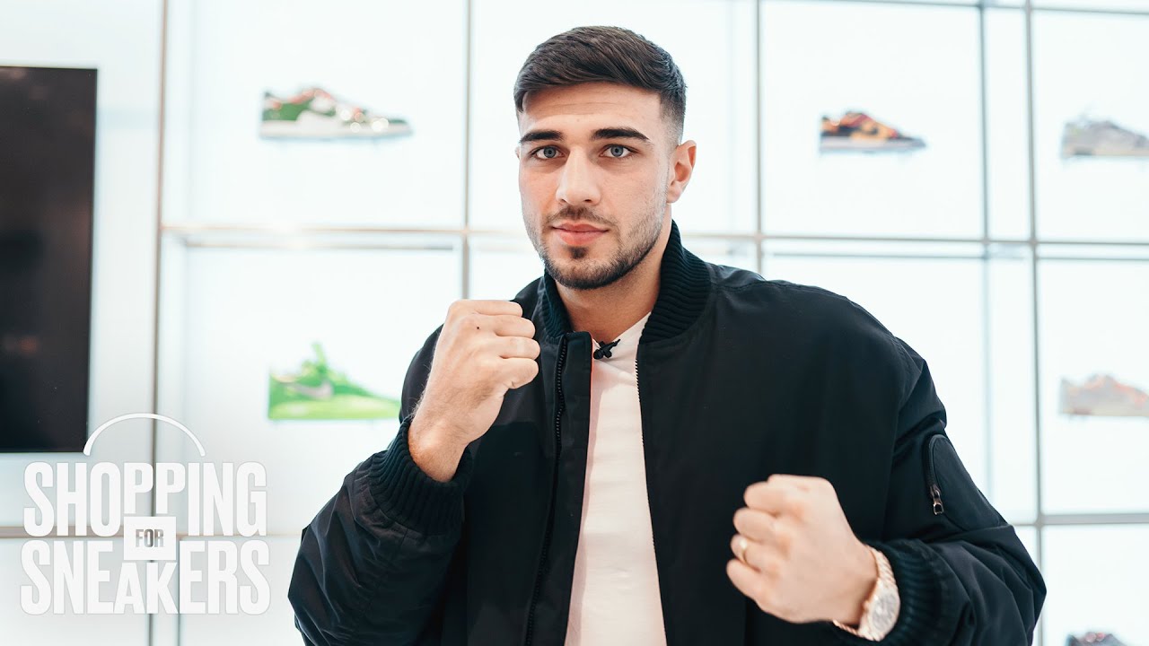 Томми Фьюри идёт за кроссовками в магазин Kick Game