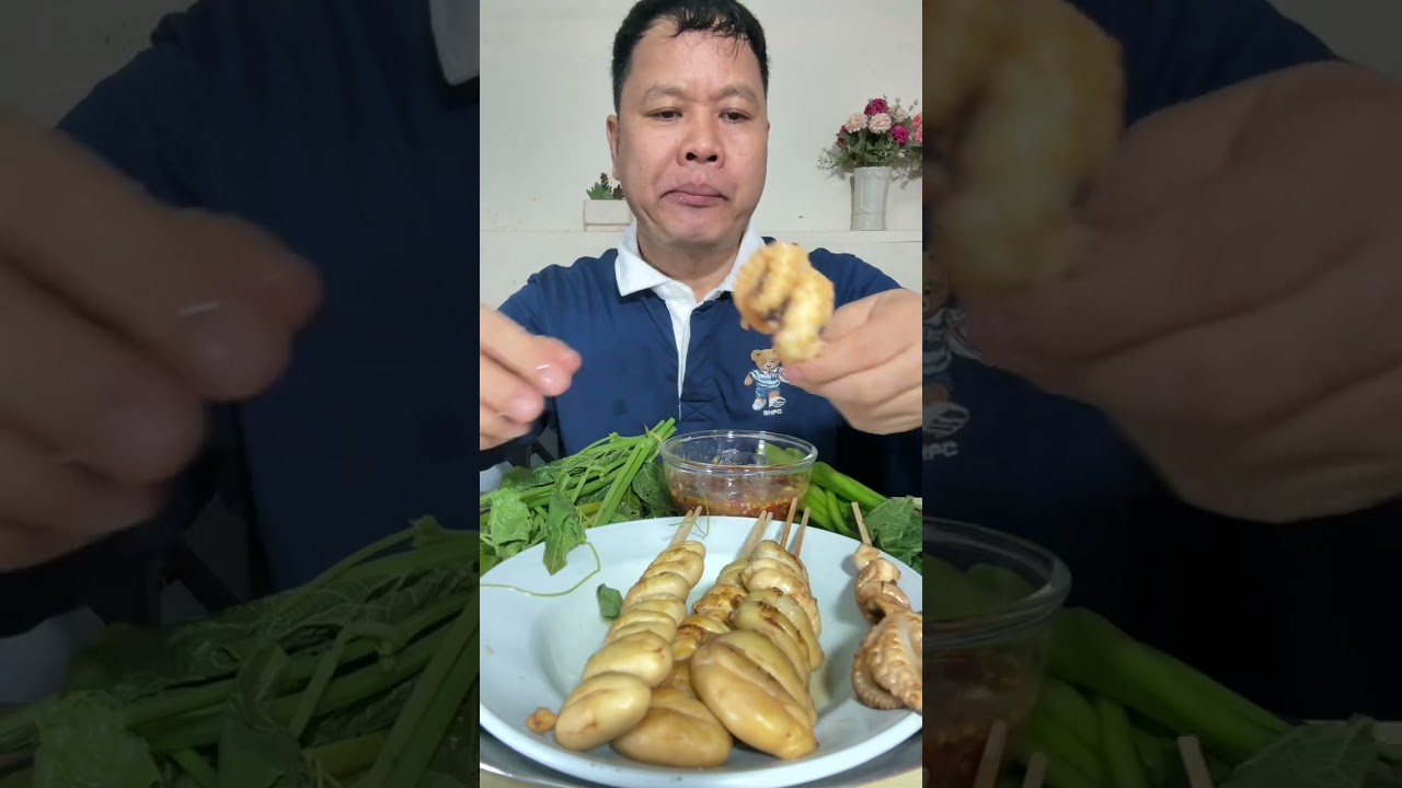 ไข่หมึกย่างแช่บๆมาครับ