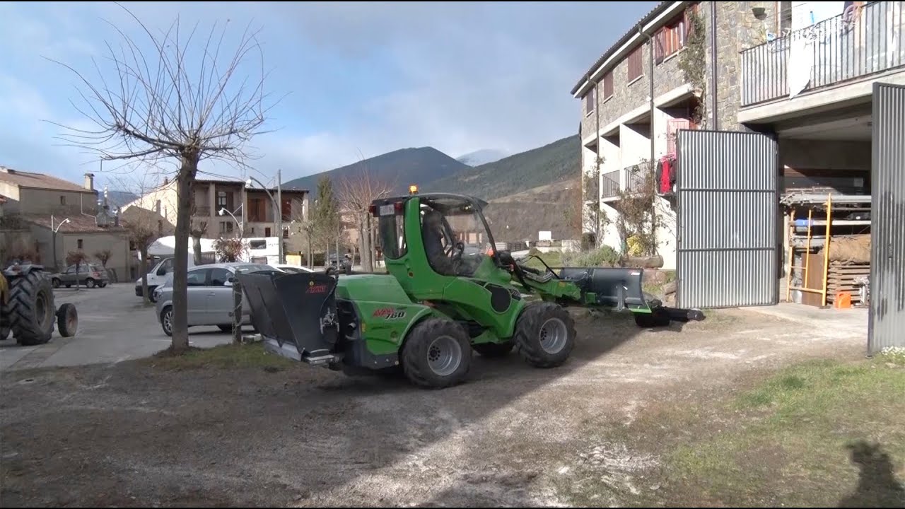 Pardines adquireix una nova m&agrave;quina llevaneus