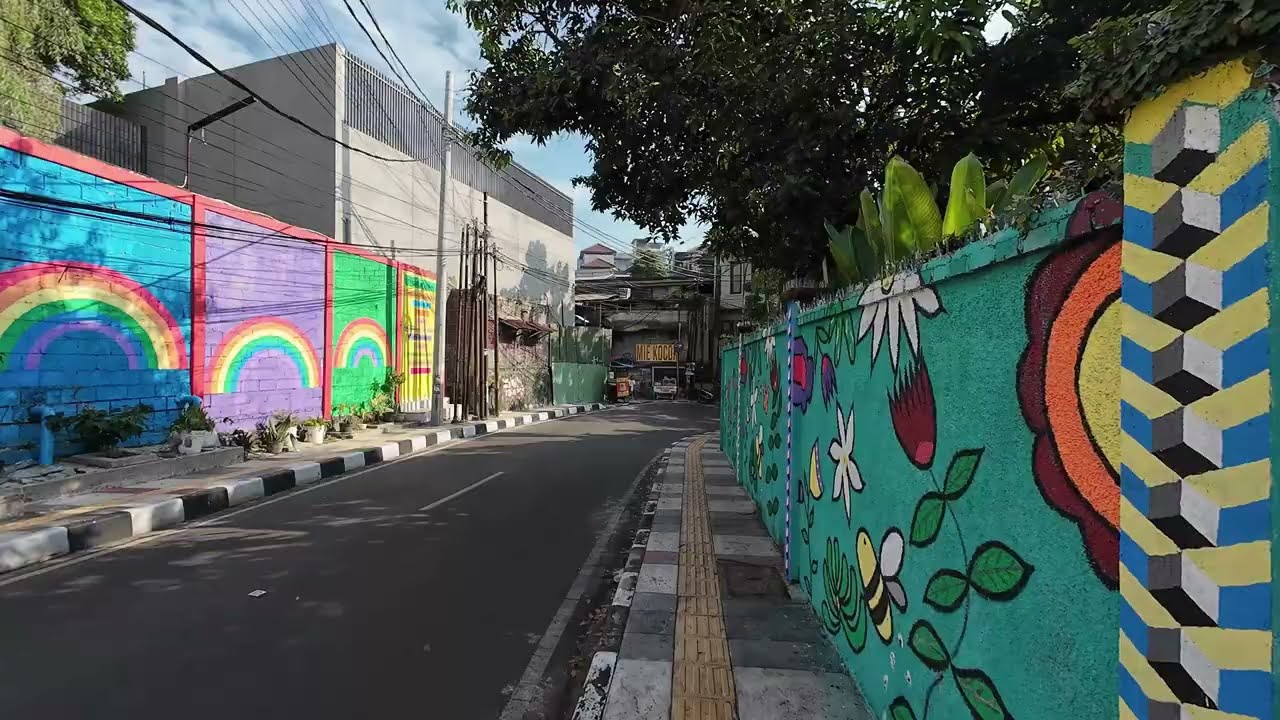 Menyusuri Cigadung Raya Timur Bandung, Jalanan Naik Turun