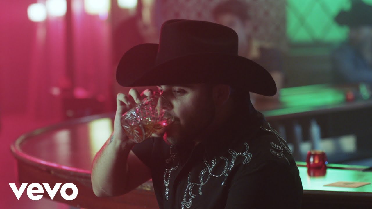Gerardo Ortiz - Otra Borrachera (Versi&oacute;n Banda - Official Video)