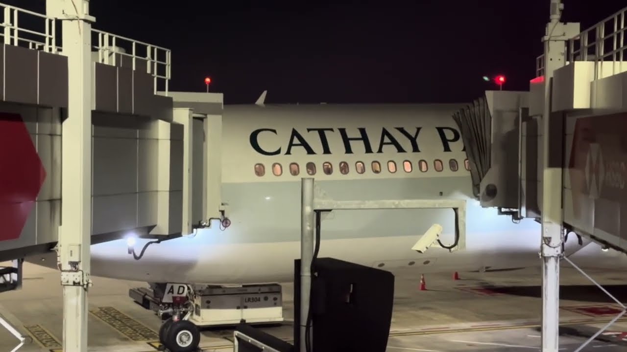 Return Flight from Sapporo to Singapore with Cathay Pacific | (CX583 & CX659) B777-300ER & A330-300