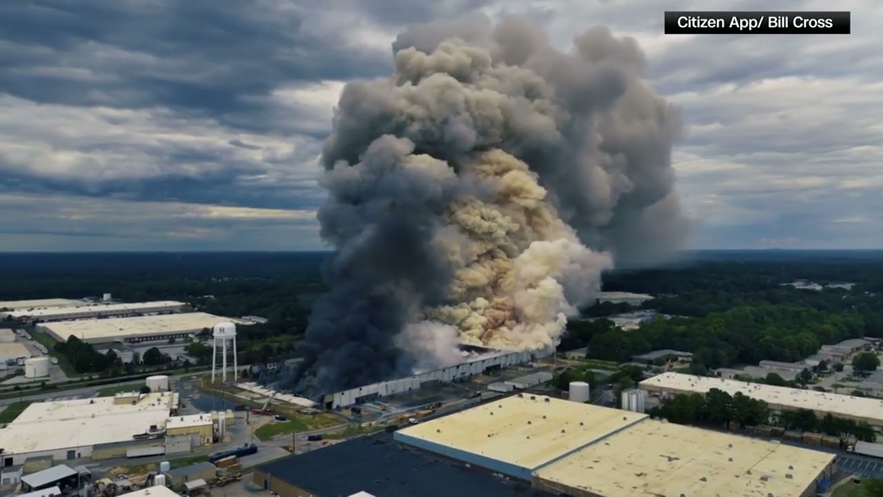 Aerials of chemical plant fire creates massive smoke plume in Conyers, GA