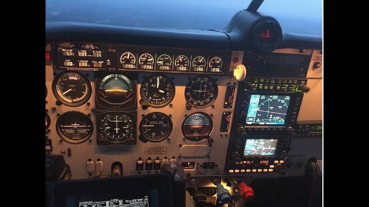Вечерний полет на Turbo Mooney Bravo