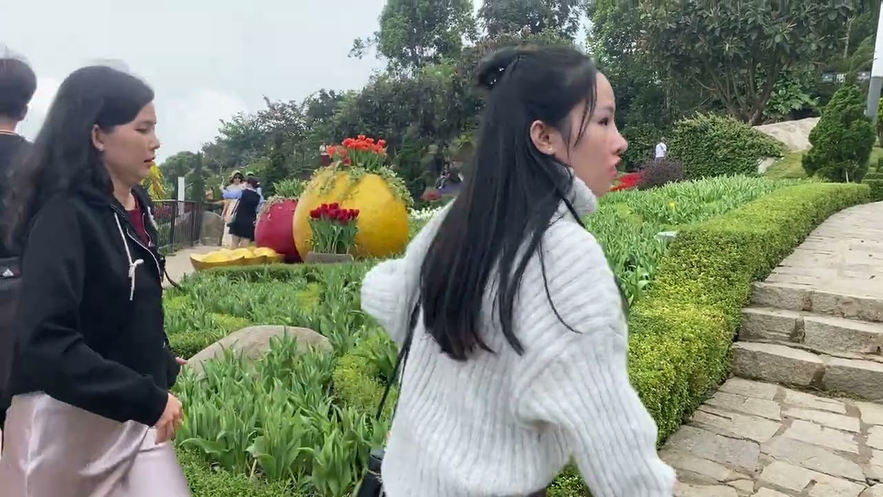 Nay P đi lễ núi Bà Đen . Tiện thể P quay cho mn xem nhé 🤭