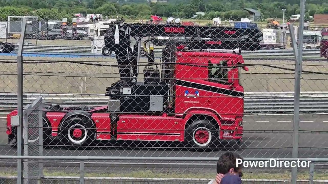 D&eacute;fil&eacute;  camions  Nogaro 2025