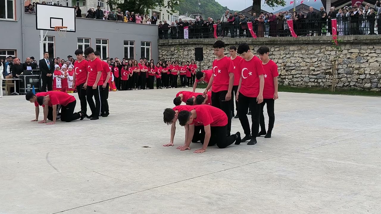 BOZKURT ÇOK PROGRAMLI ANADOLU LİSESİ 19 MAYIS ERKEK GÖSTERİSİ 2023