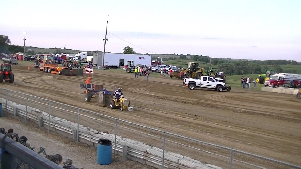 Catapuller driven by Keith Felhousen distance of 273.1 at Westfair in the 1000lb class