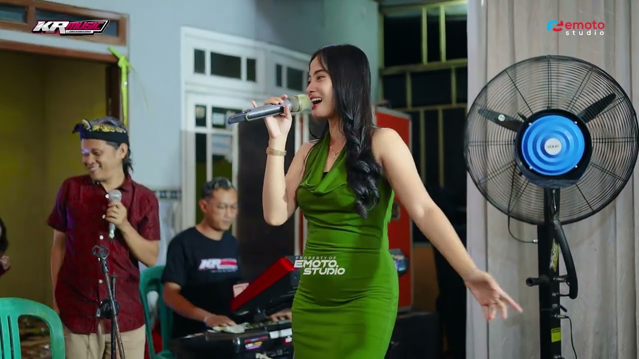 CAPING GUNUNG RIKA AMELIA - KR MUSIC - WEDDING PUTRA & FIYA - WEDELAN BANGSRI