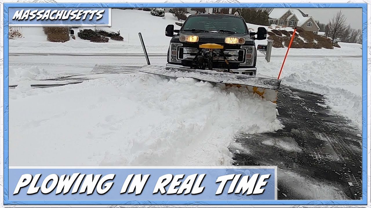 Plowing A Driveway In 4 minutes ( Real Time )