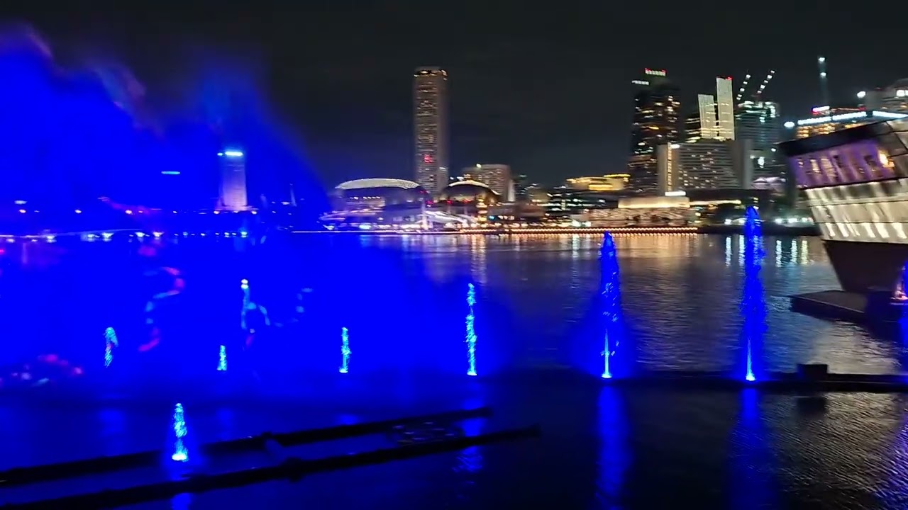 Singapore Beautiful  Light  show at Marina bay