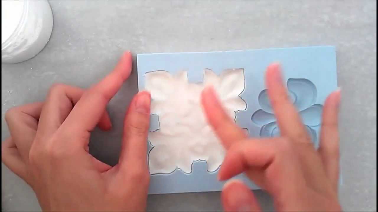 How to use a silicone Mold for fondant / gumpaste / sugar paste (using Lacupella Refined Mold)