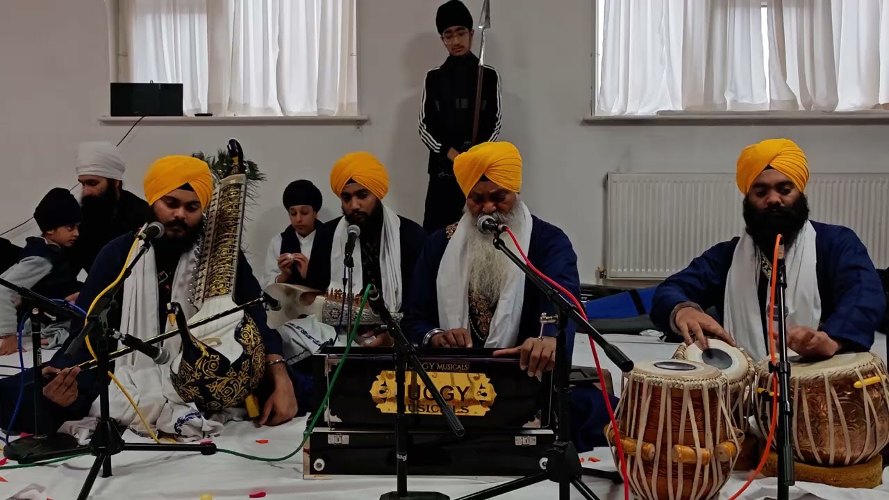 Rajan Ke Raja - Ustad Bhai Gurmeet Singh Ji Shant 