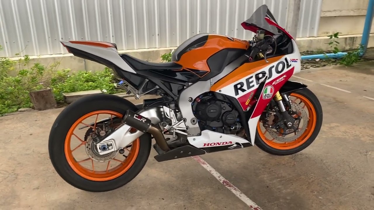 Honda Cbr1000rr ปี2015 Repsol Edition93 กับราคาค่าตัว 269,000 บาท