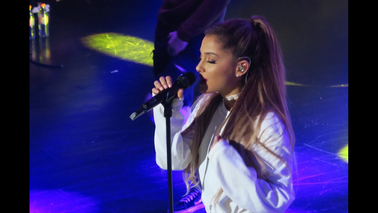 Ariana Grande - Be Alright (Live from Le Trianon - Paris) #HPLounge