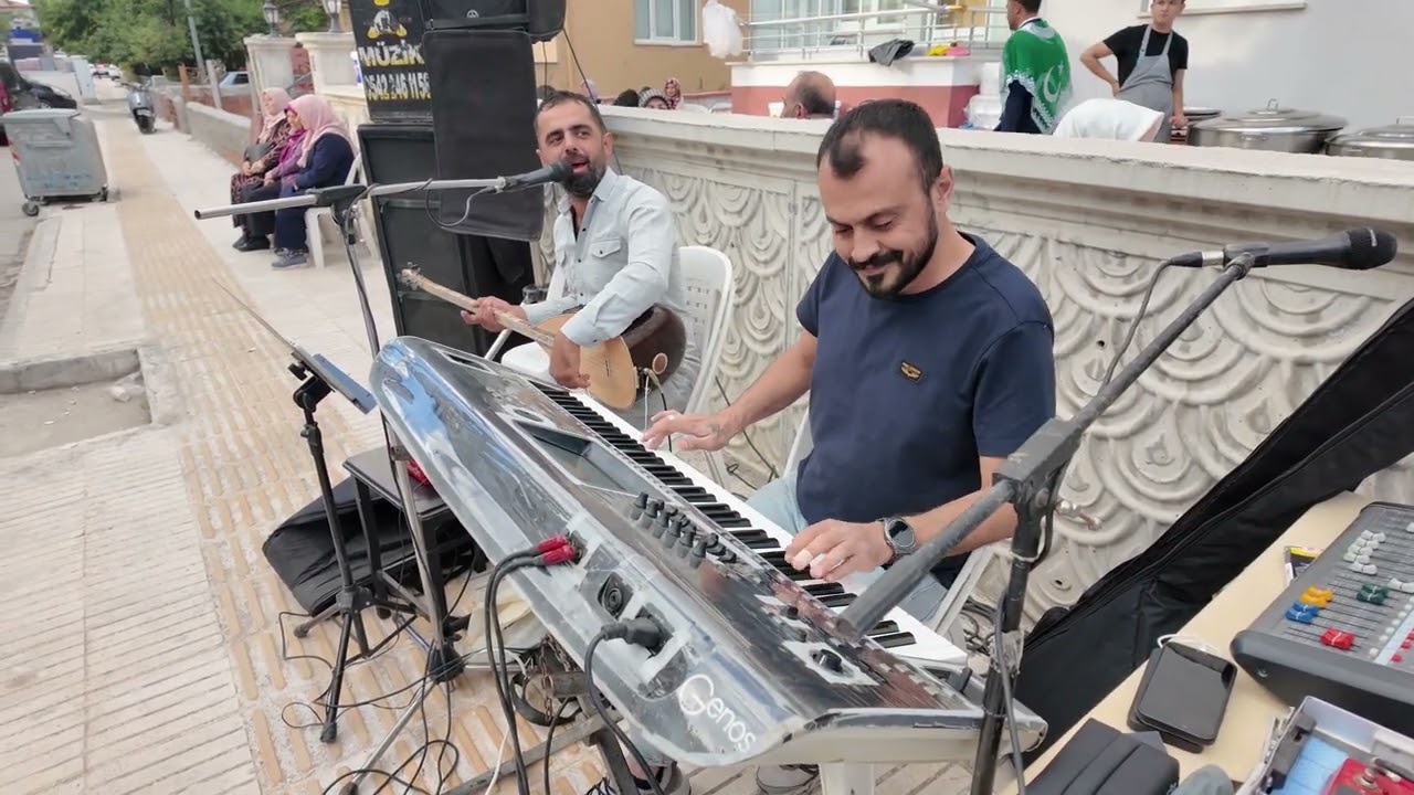 Ömer incel İbrahim Karakaş halay 2025 piyanist  aşk yaşıyor  org la resmen piyanist bana birak 2