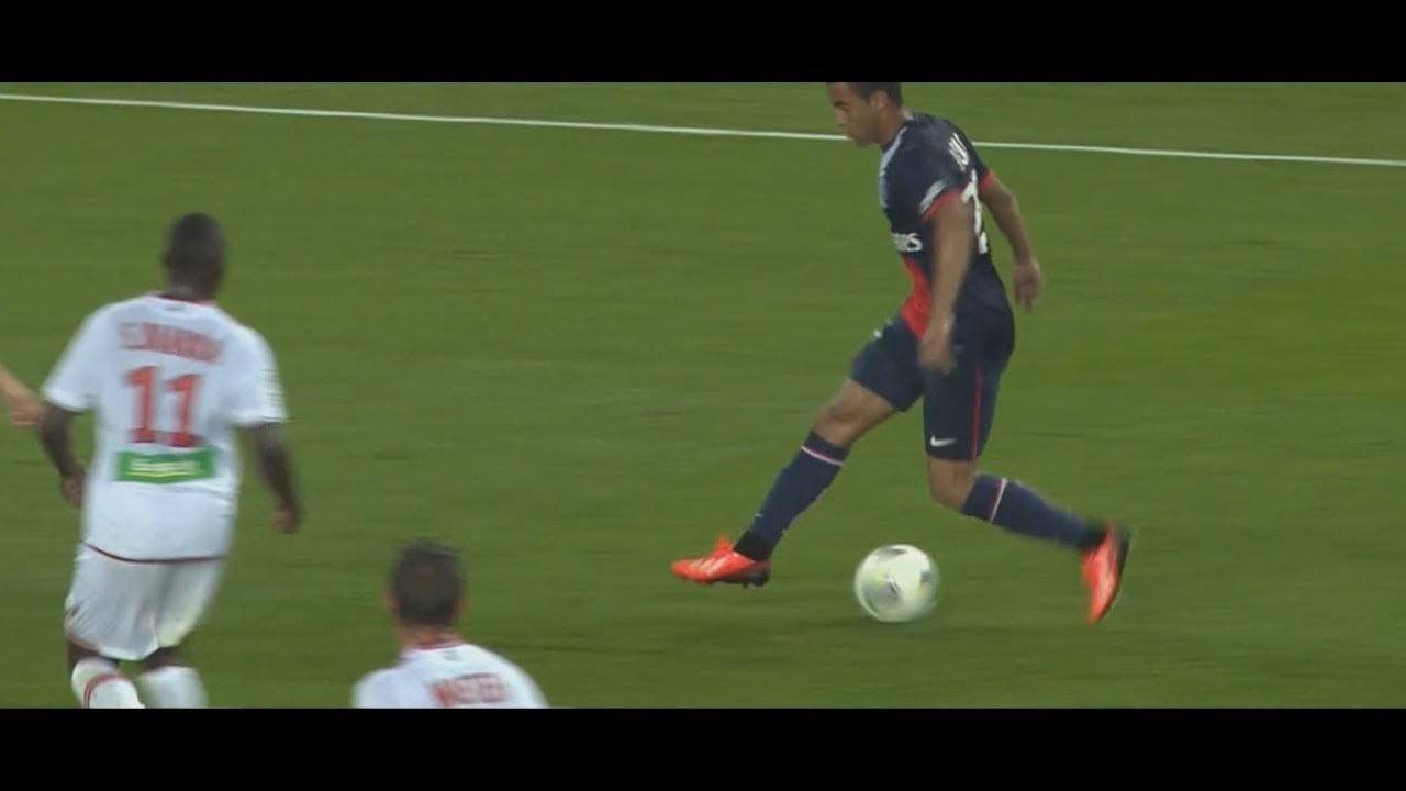 Lucas Moura - Skills Show 03 - PSG 2013/14 HD 720p