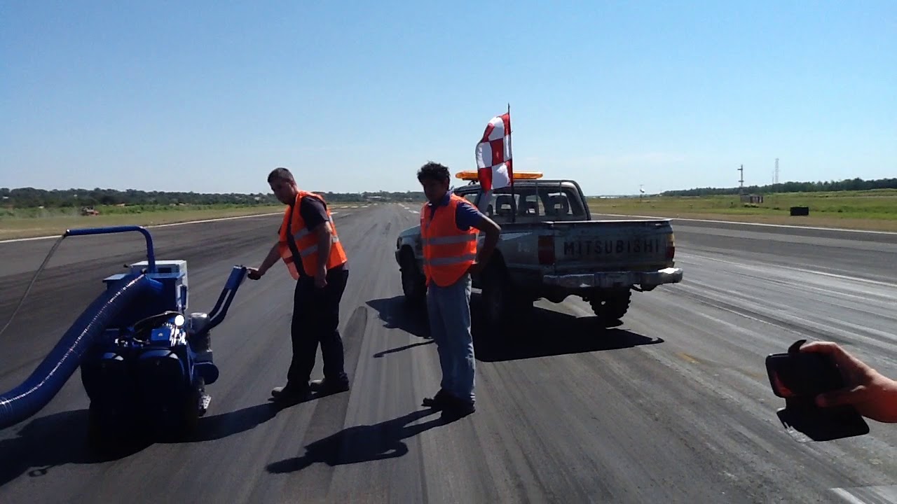 Limpieza de caucho en pista AISP - Granallado
