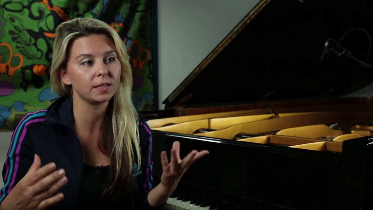Plesna šola VIBE - Niki Jacqueline Vrabič