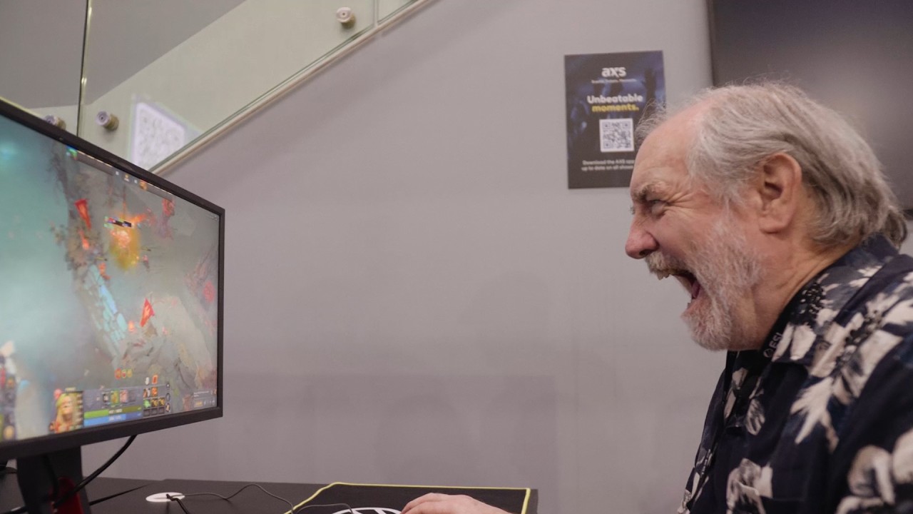 Valve's most FAMOUS Voice Actors play a DOTA 2 1v1!