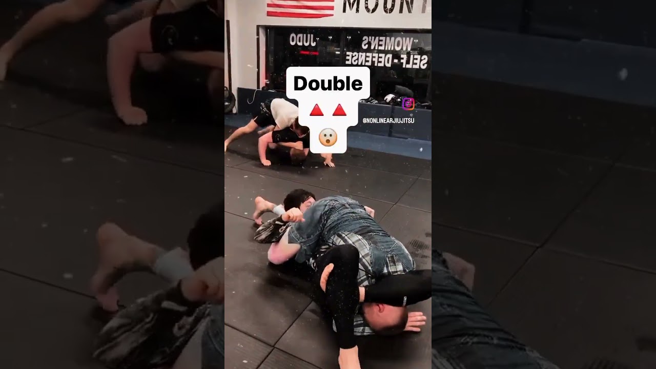 Double Triangle Choke! #nogi #jiujitsu #bjj #grappling strangle submission #mma Wait for it!