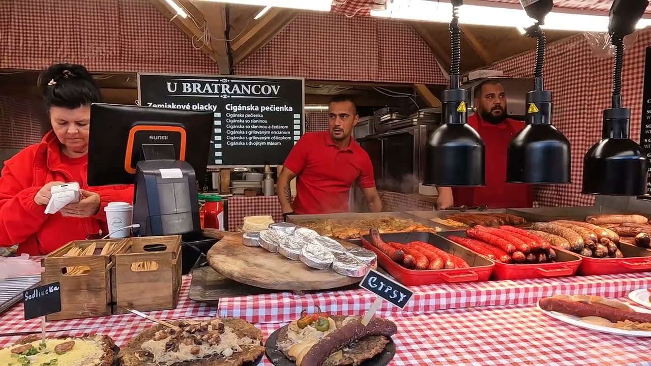 4K 🇸🇰 CHRISTMAS🎄BRATISLAVA, WHAT CHARMS US? / КОЛЕДНА🦌БРАТИСЛАВА, С КАКВО НИ ОЧАРОВА? 2024 ☕🍪🤎📜🧸