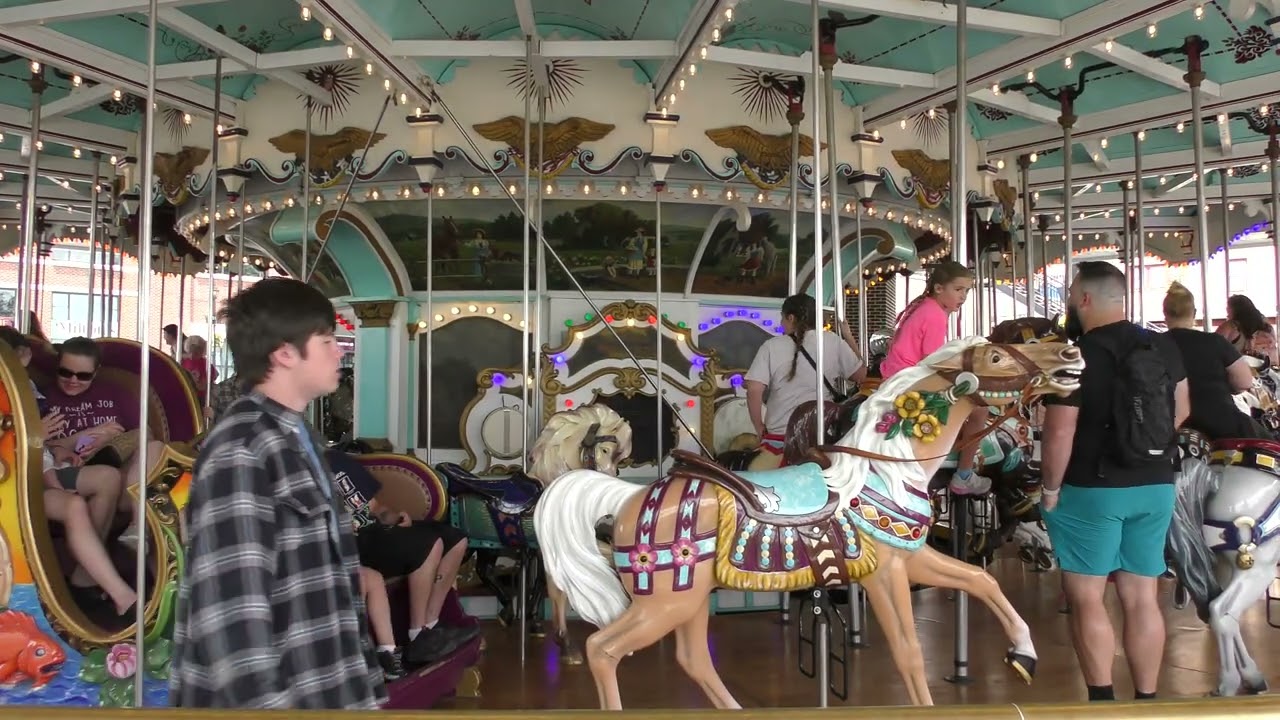 1960s Pop Carrousel @ Hersheypark 05/11/2025