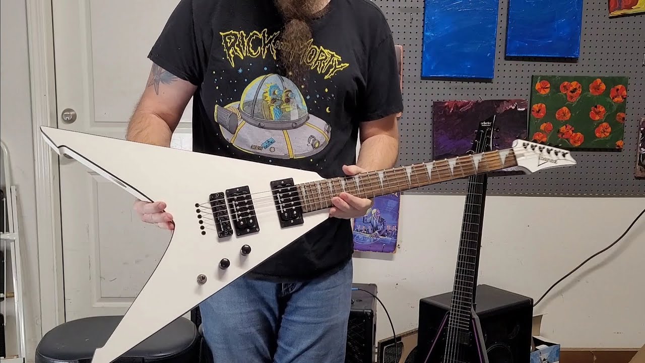 Ibanez VBT700 in white. I finally got my hands on this extremely limited cool V guitar.