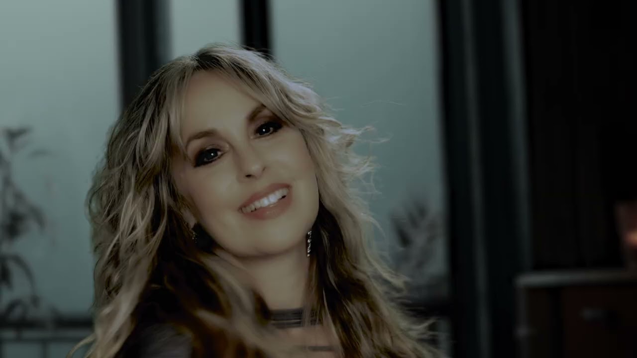 Candice Night - Unsung Hero
