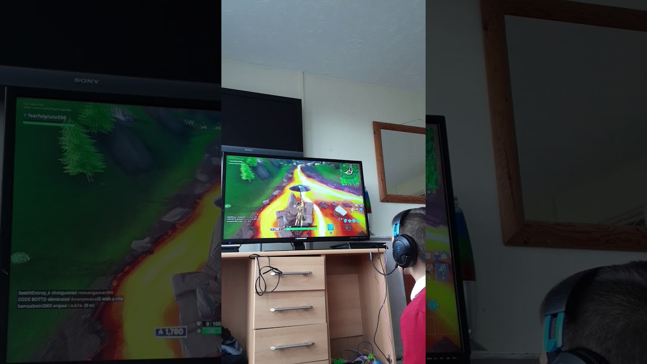 Gold dj yonder show and a little play