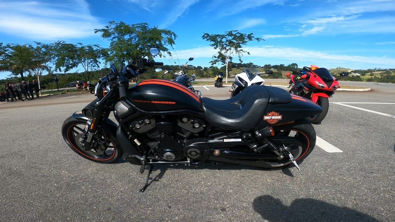 Testando Harley Davidson Night Rod Special.