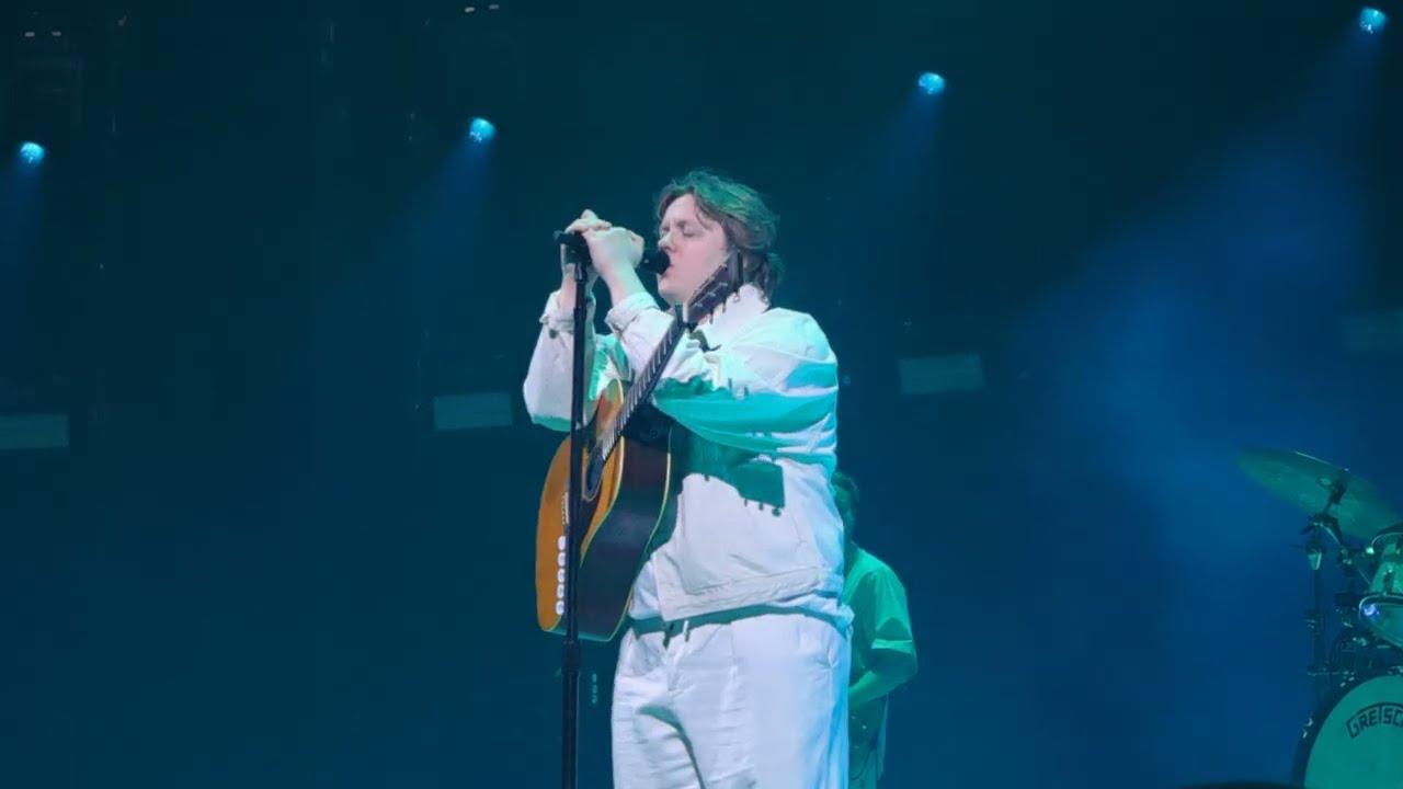Fade - Lewis Capaldi (Live @ Mercedes-Benz Arena, Berlin - 16/02/23)