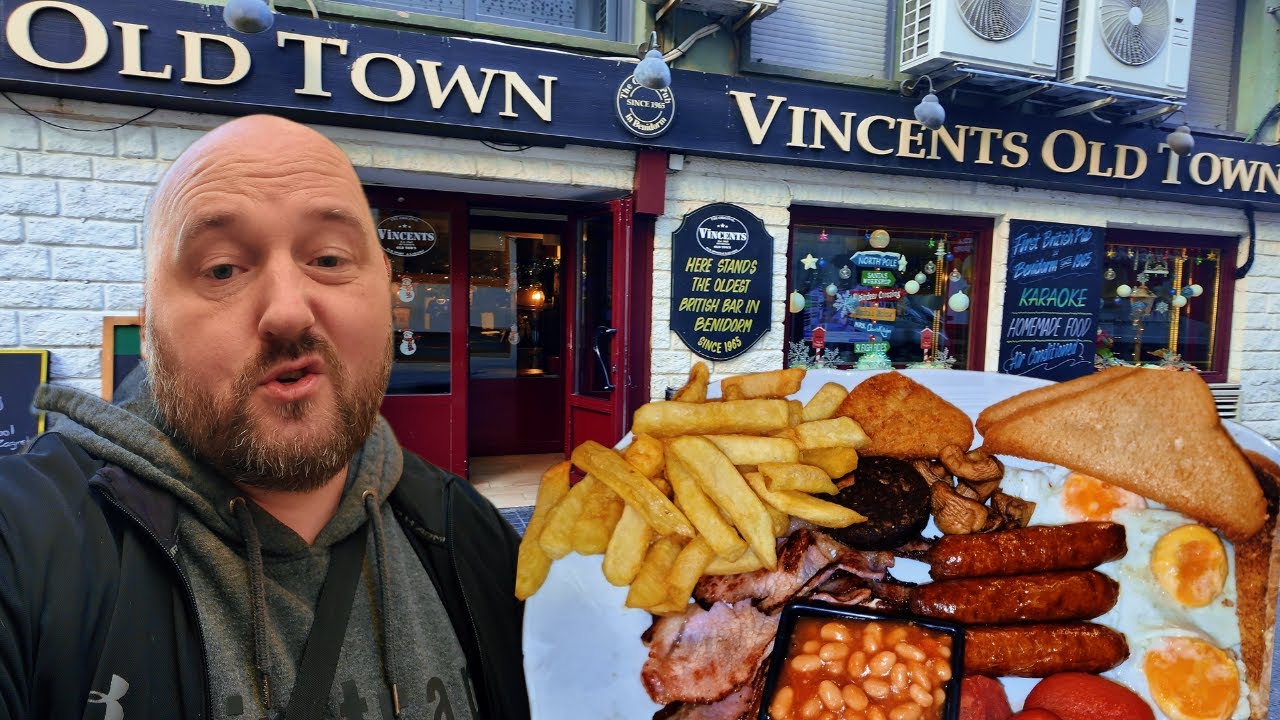 IS THIS BENIDORMS BIGGEST ENGLISH BREAKFAST ??? - Vincent's Old Town is BENIDORMS OLDEST BRITISH BAR
