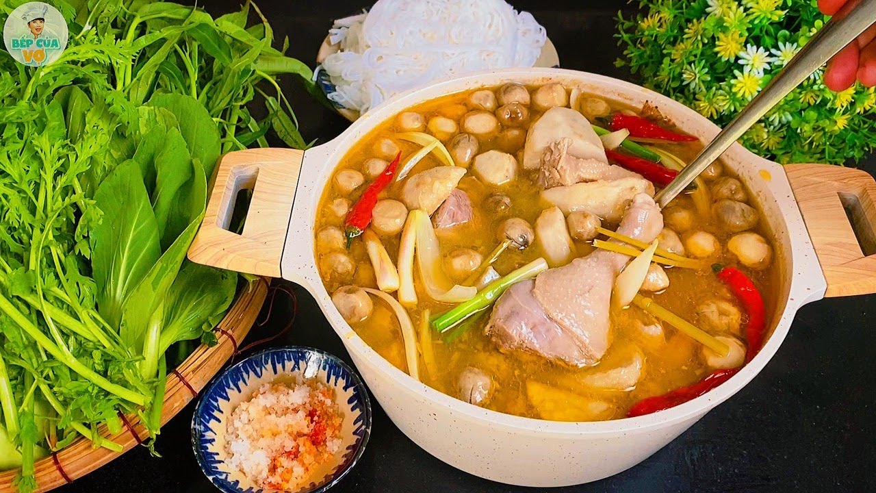 Bí quyết nấu LẨU VỊT NẤU CHAO kết hợp khoai môn ngon quên lối về | Bếp Của Vợ