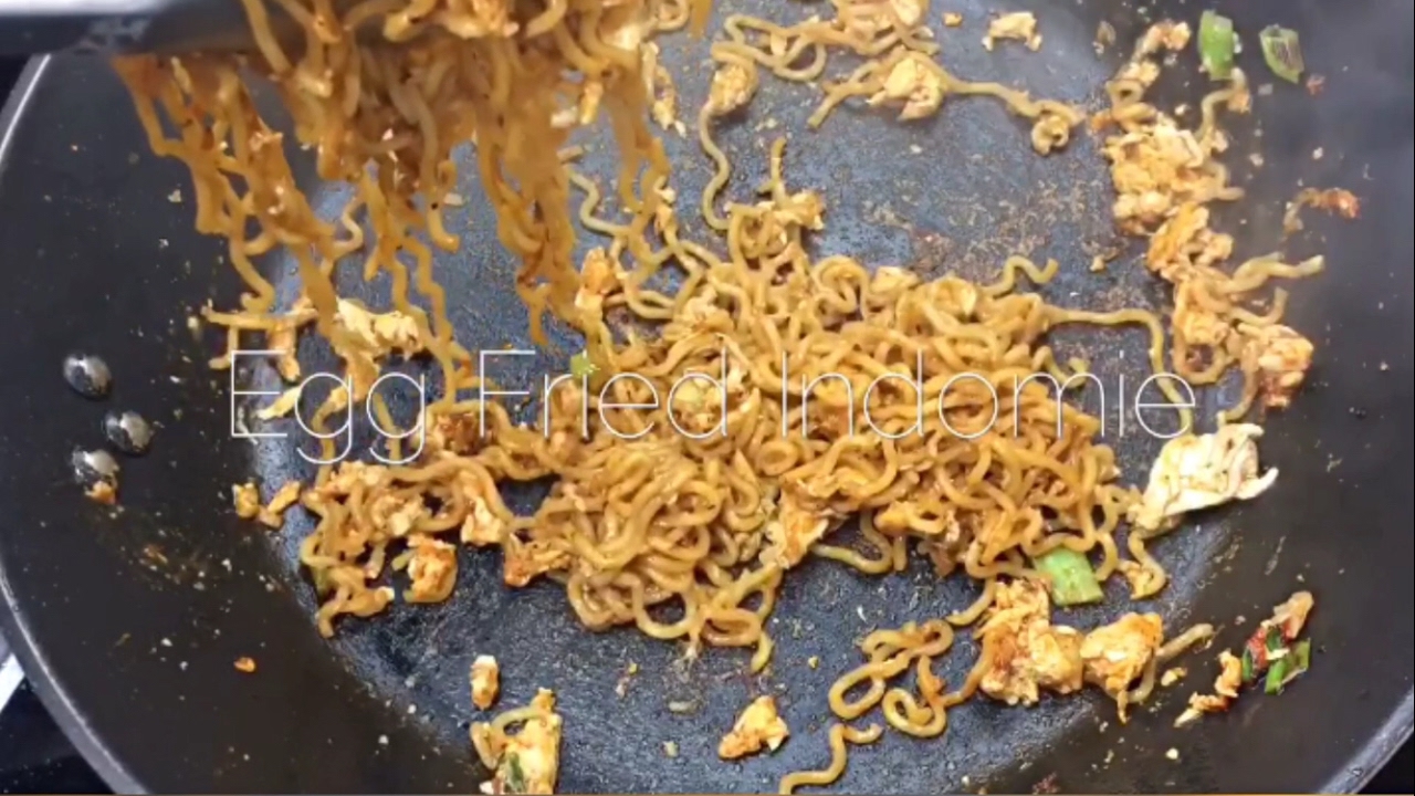 Egg Fried Indomie Noodles | Samaritaine's Kitchen