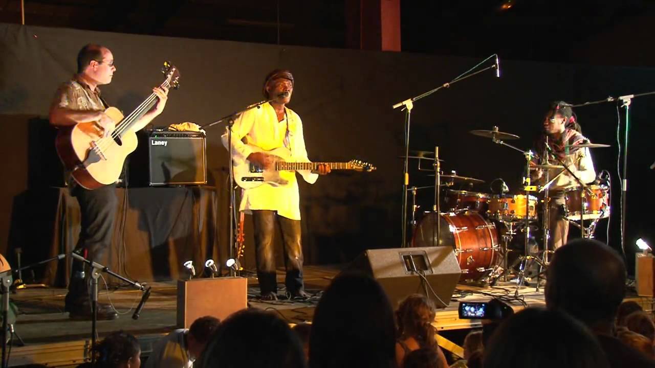 Diho en concert à Mtsapéré