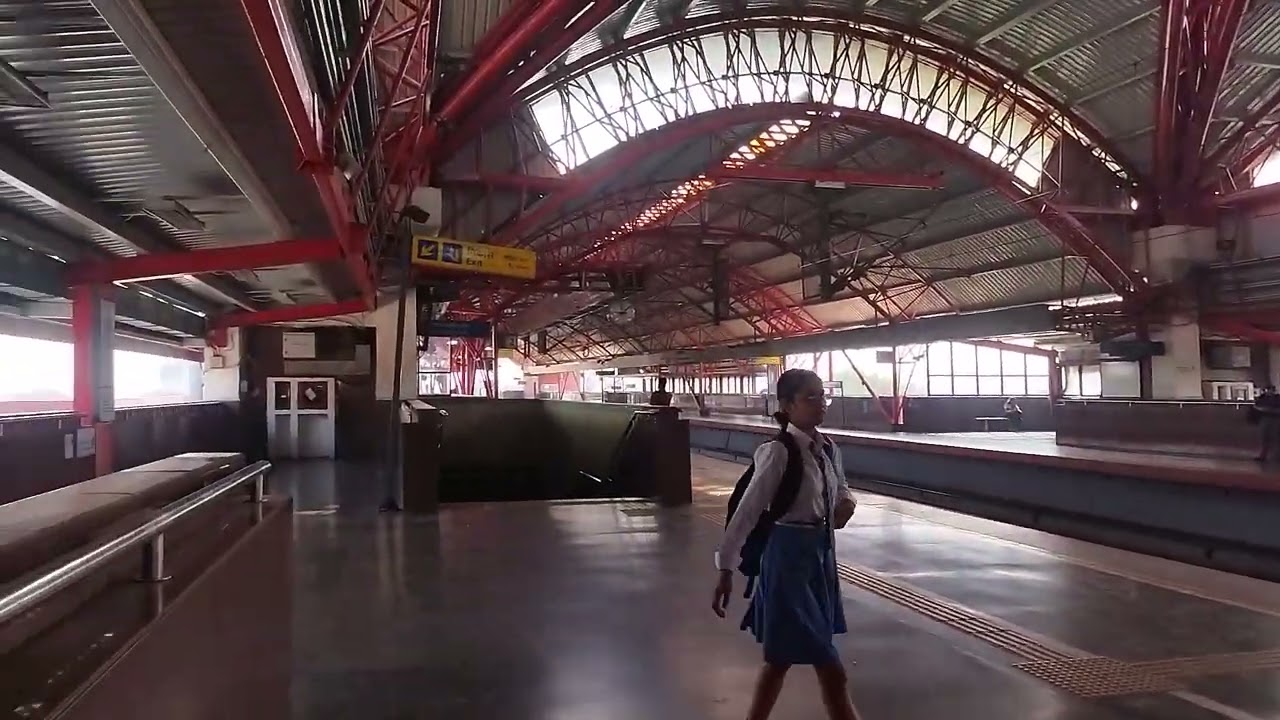 Tis Hazari Metro Station | Delhi Metro | Tis Hazari to Kashmere Gate | Metro in New Delhi