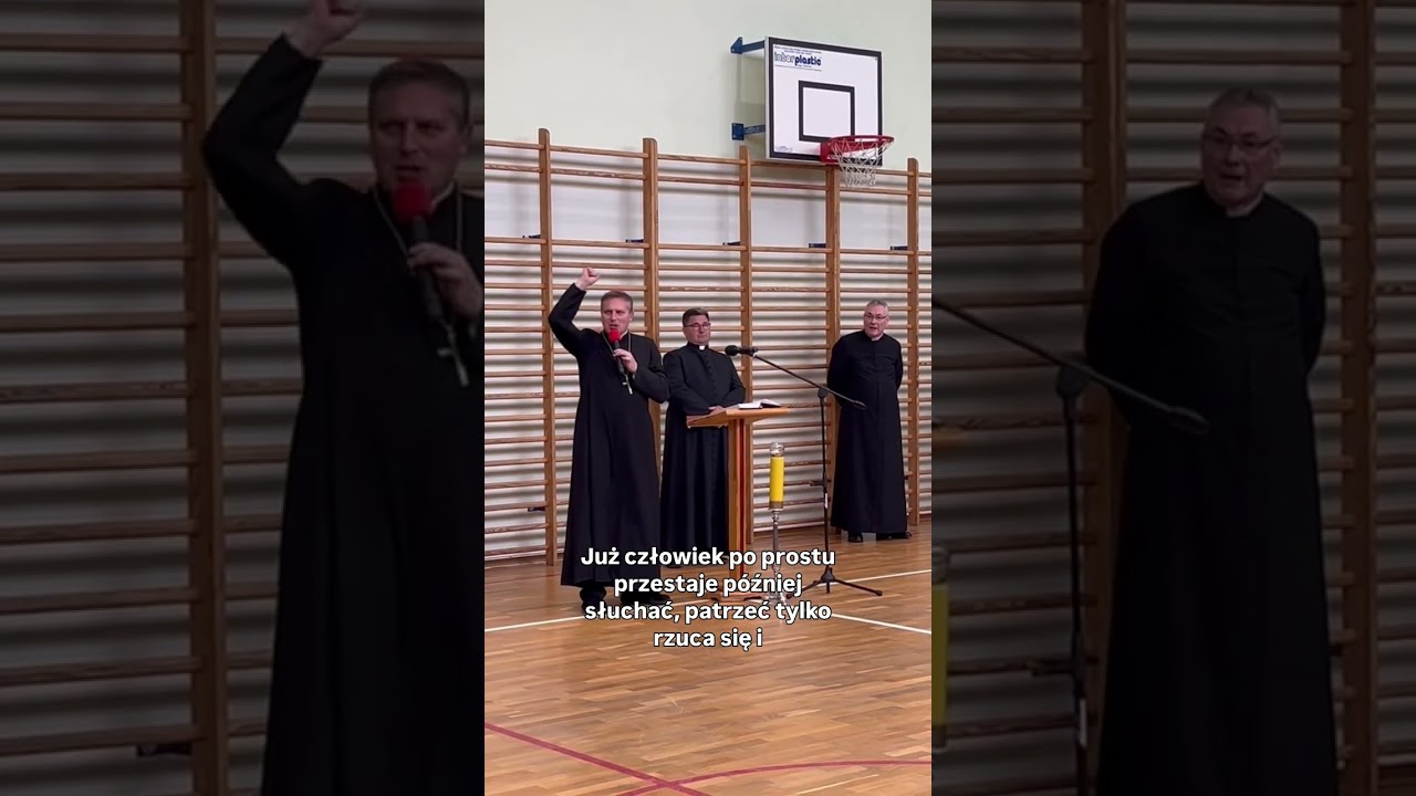 Ksiądz Biskup Piotr Przyborek w gdyńskim Katoliku