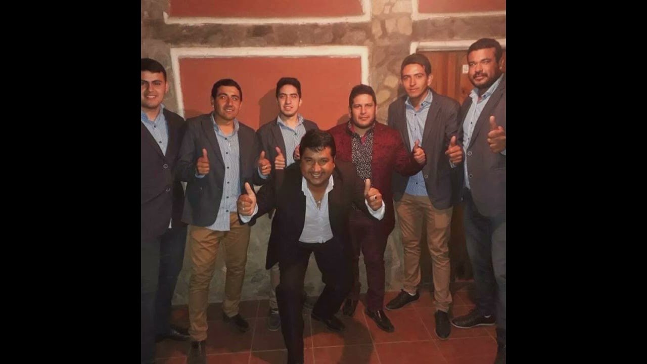 Alvaro  Jimenez y Furia  Santiague&ntilde;a  Enganchados
