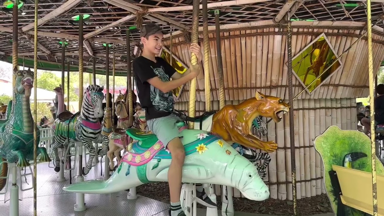 Zoo Tampa Carousel: Dugong