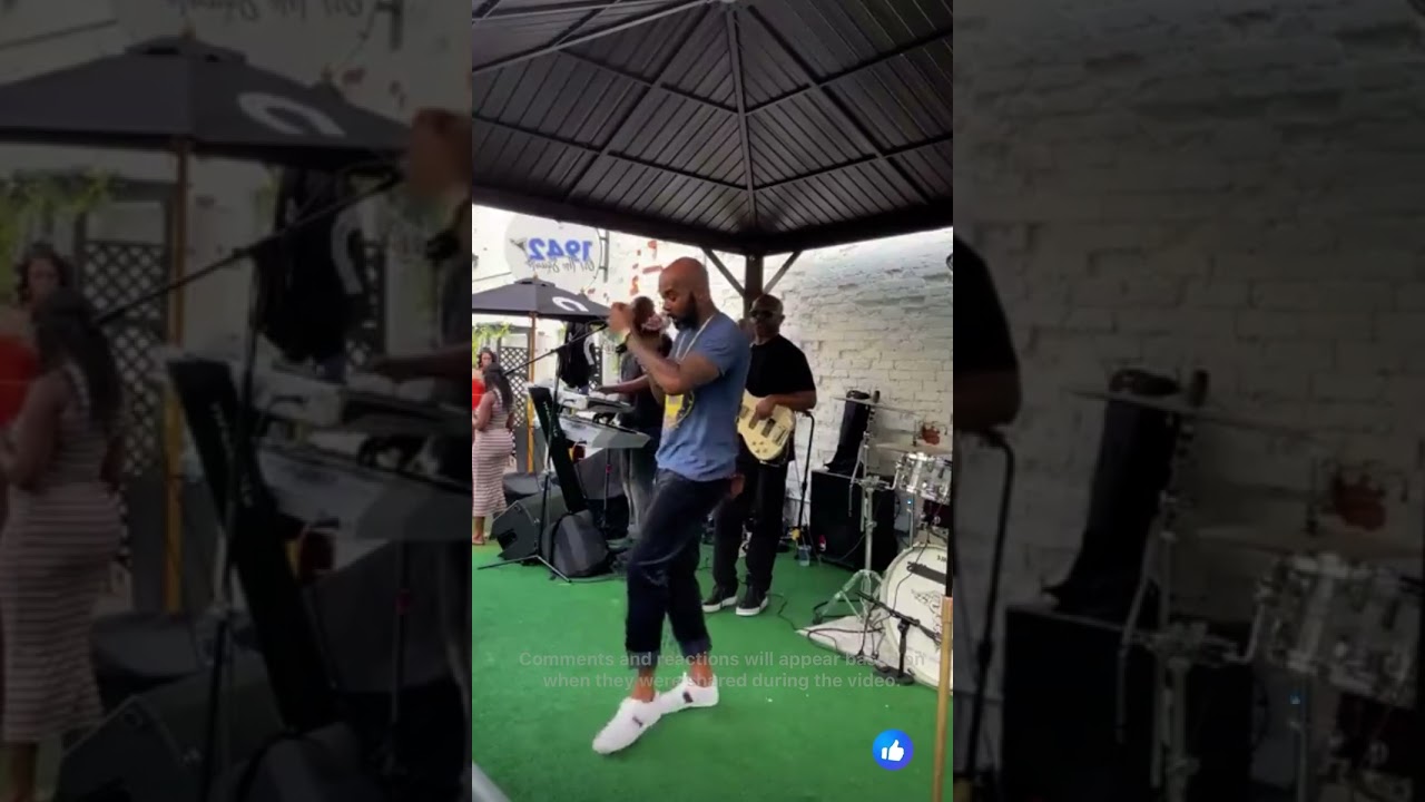 Step and slide👣 #keepit100 #livemusic