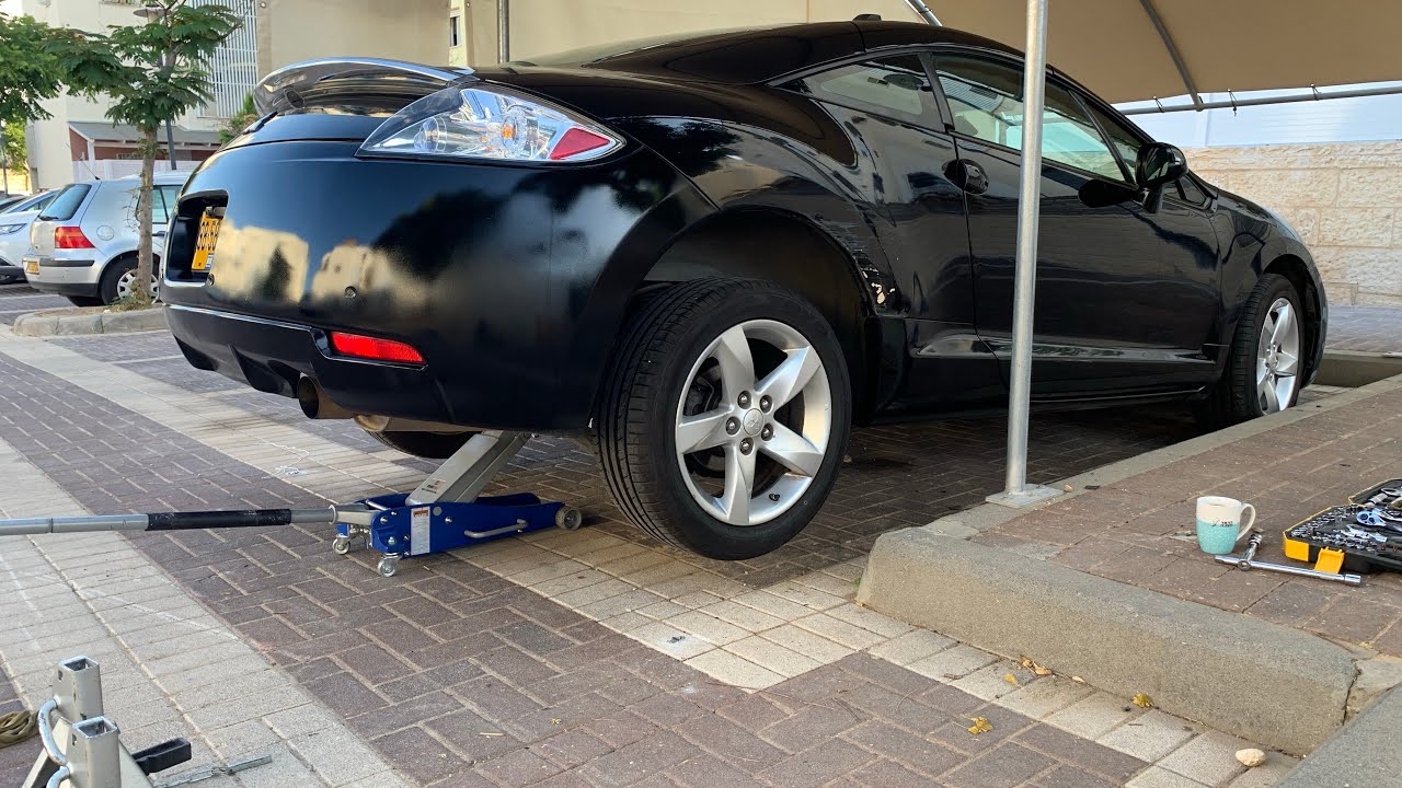 Mitsubishi Eclipse 2008 Rear Shock Absorbers Replacement